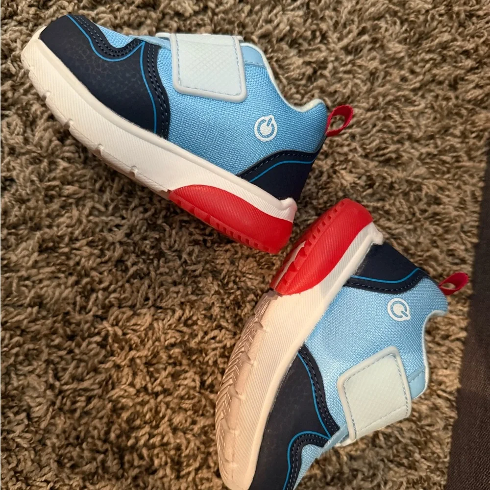 Bluey Light Up Sneakers - Picture 3 of 5